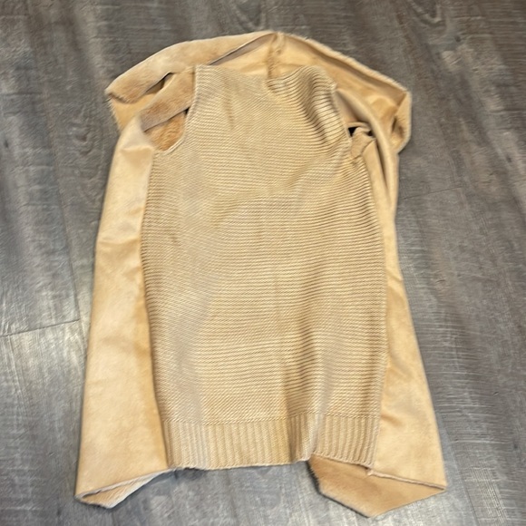 COPY - Twelfth Love shearling open front knit back vest - Picture 3 of 3